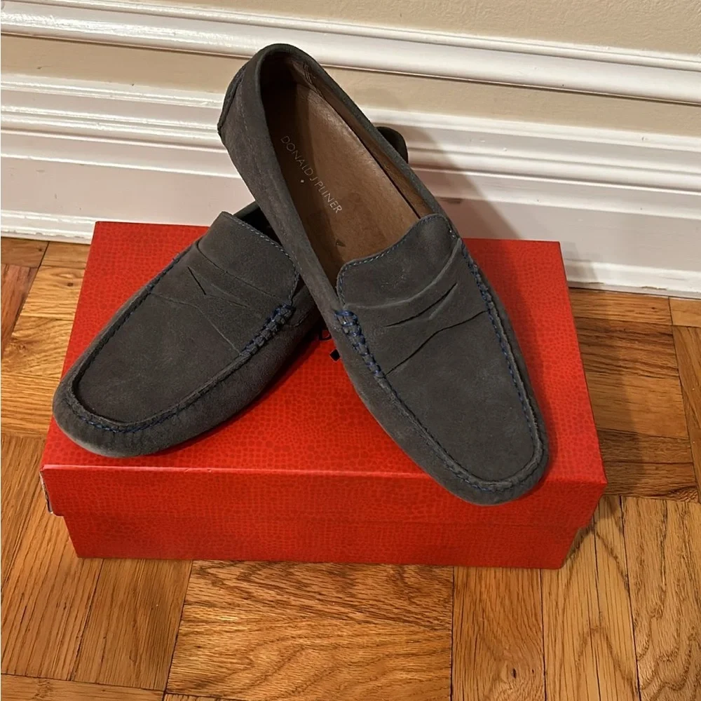 Donald J. Pliner Gray Leather Suede Loafers Size 8.5